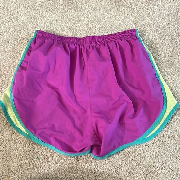 Nike DriFit Tempo Running Shorts Purple S - Picture 4 of 4